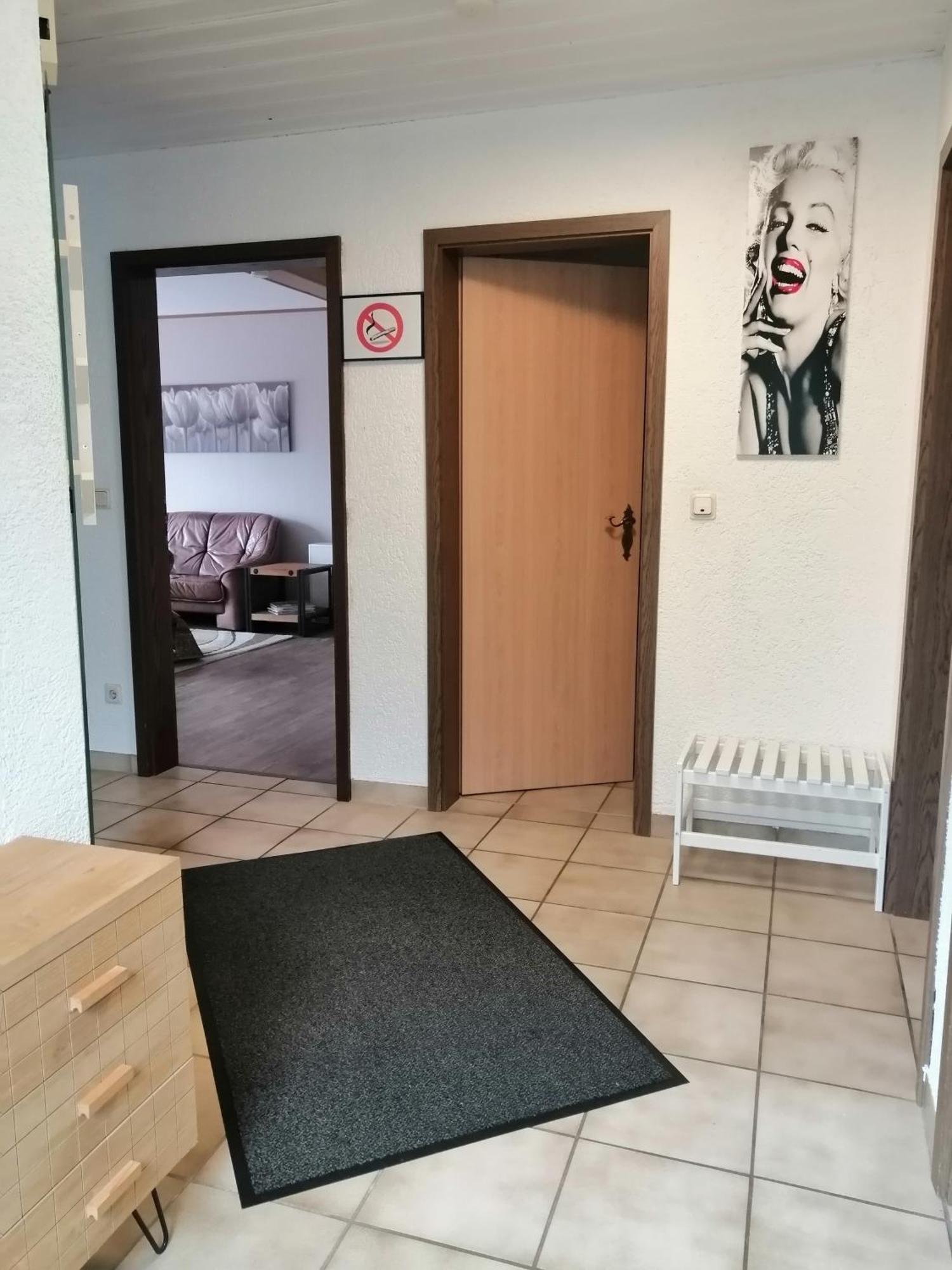 Haus Mohr - Ferienwohnung Im Taunus Weilmunster Extérieur photo